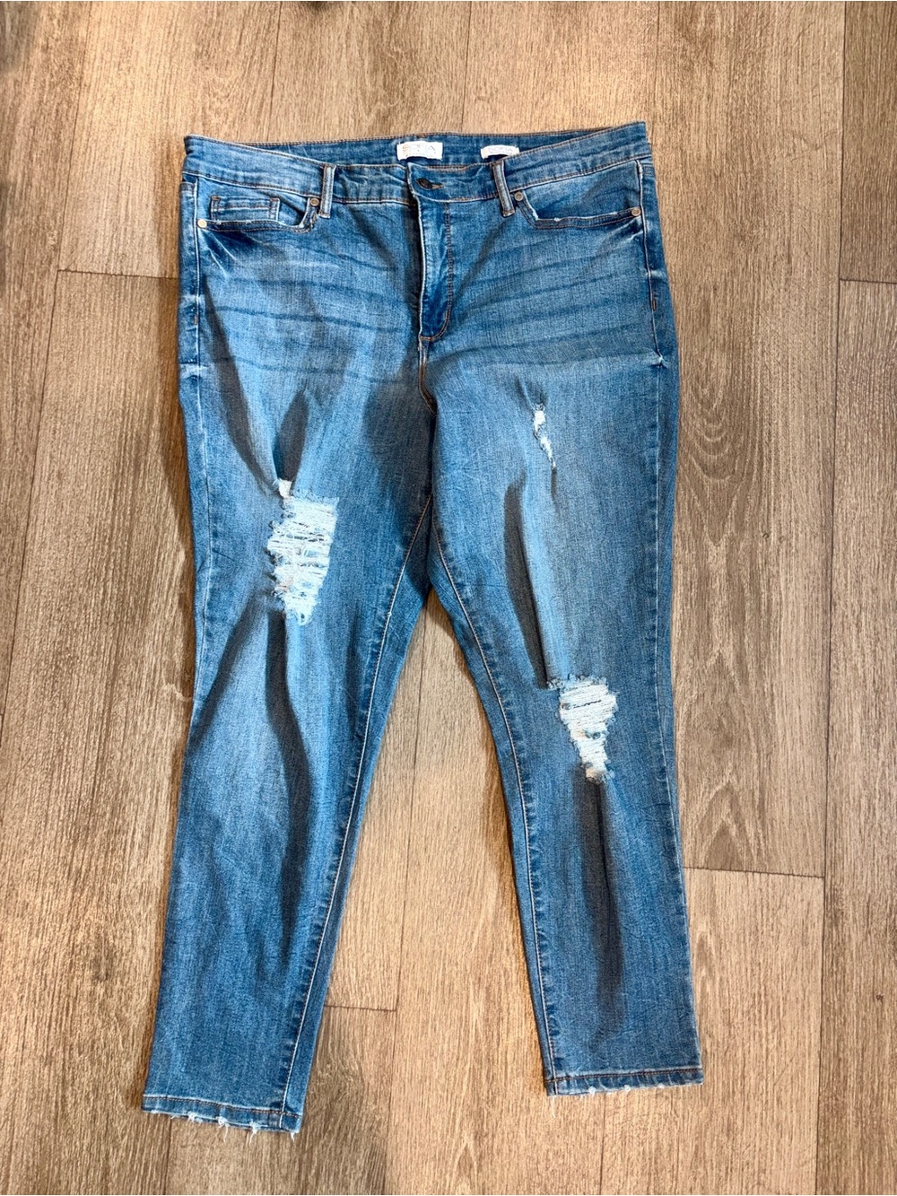 sofia by sofia vergara Distressed Light Blue Skinny Jeans